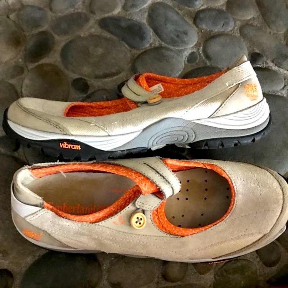 Timberland lions head hiking shoes